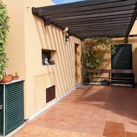 Holiday home Tamaragua La Oliva